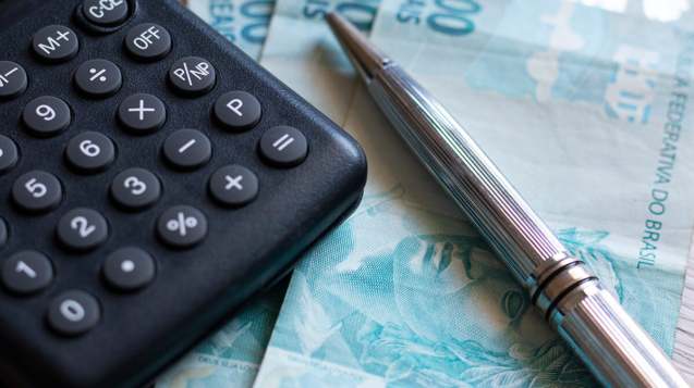 blog-post-close-up-finance-concept