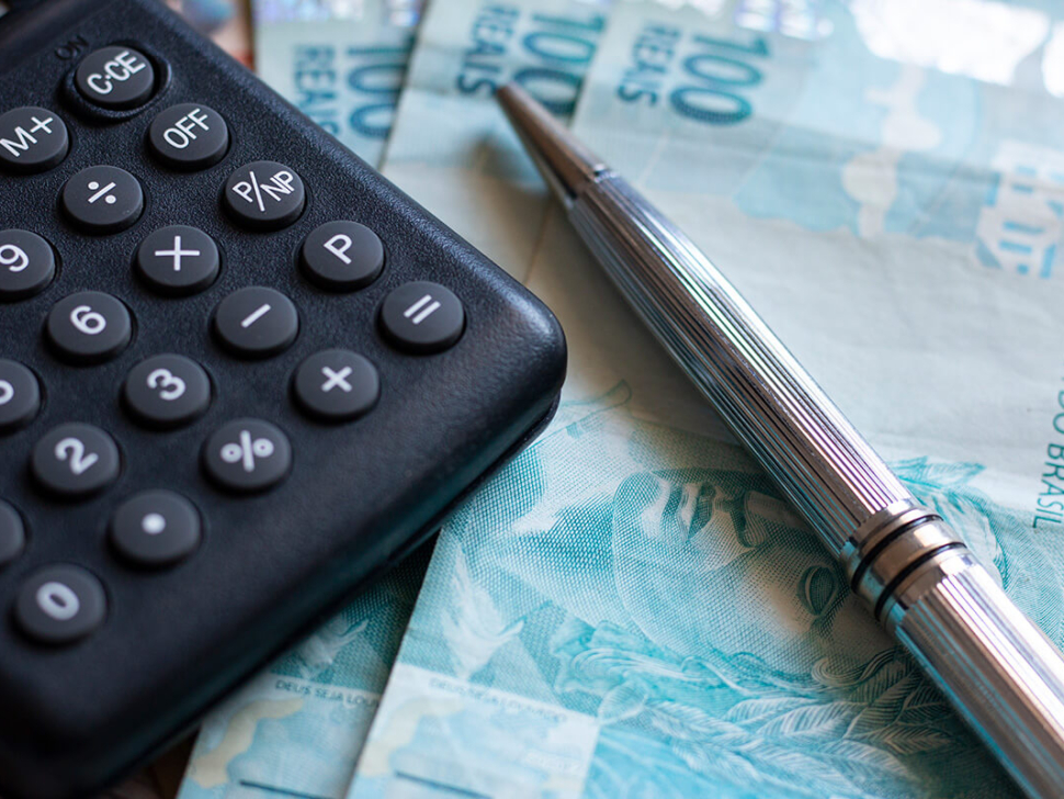 blog-post-close-up-finance-concept