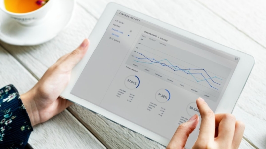 Dashboard financeiro inteligente