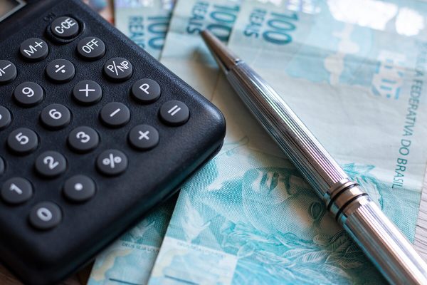 blog-post-close-up-finance-concept